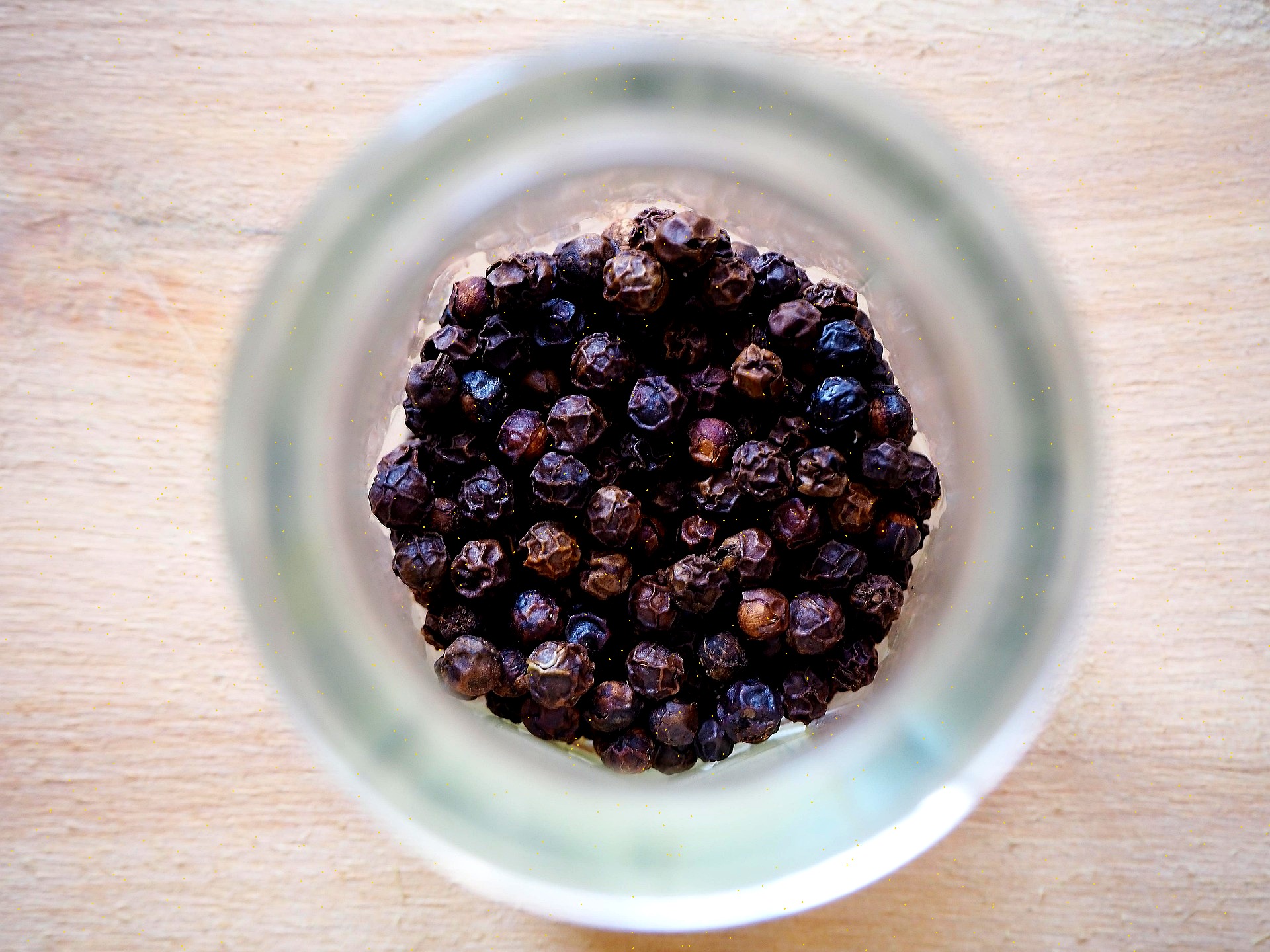 570GL JEKKARE Black Pepper